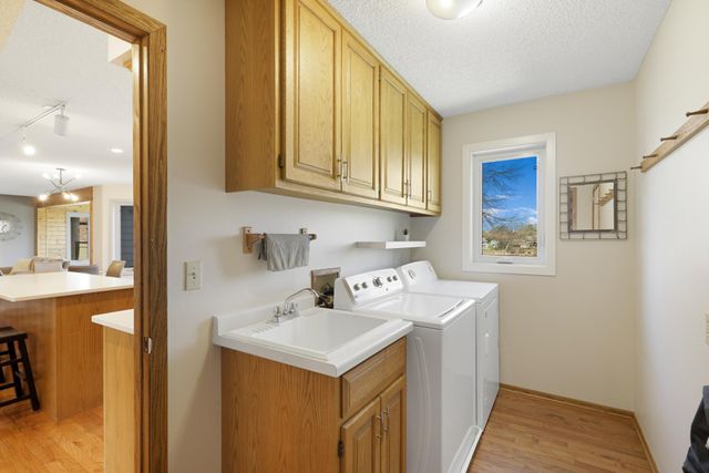 701 W River Parkway, Champlin, MN 55316
