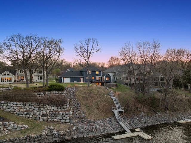 701 W River Parkway, Champlin, MN 55316