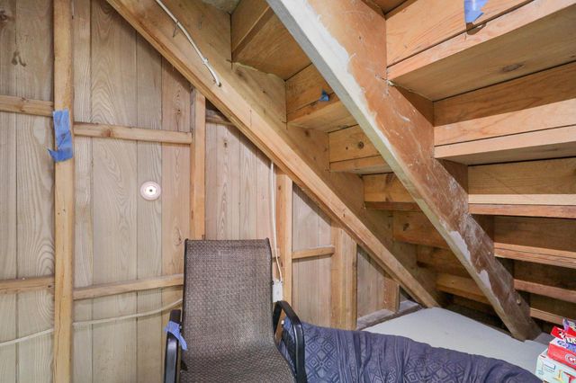701 W River Parkway, Champlin, MN 55316