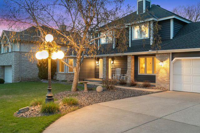 701 W River Parkway, Champlin, MN 55316
