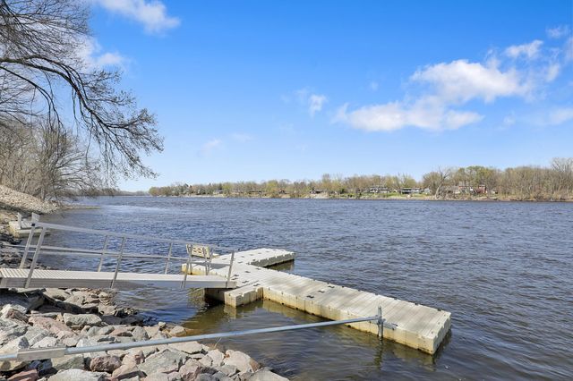 701 W River Parkway, Champlin, MN 55316