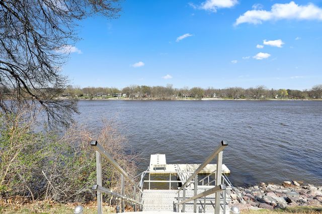 701 W River Parkway, Champlin, MN 55316