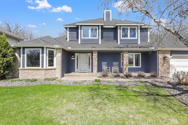 701 W River Parkway, Champlin, MN 55316