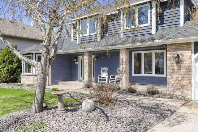 701 W River Parkway, Champlin, MN 55316
