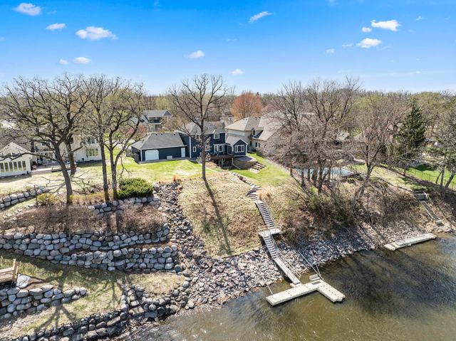 701 W River Parkway, Champlin, MN 55316