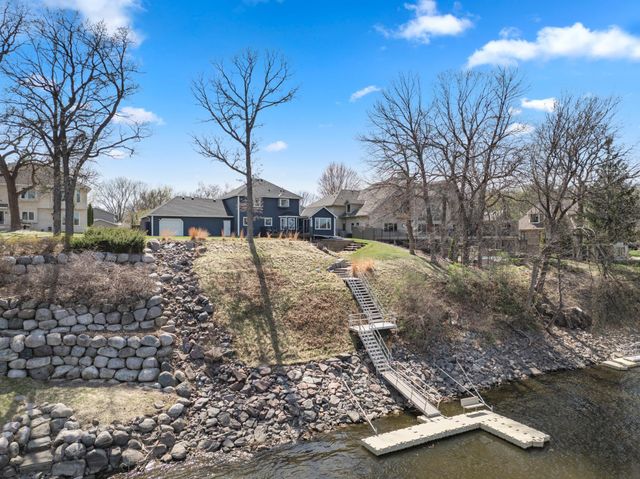 701 W River Parkway, Champlin, MN 55316