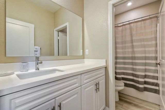1715 Crabapple Way, Oceanside, CA 92056