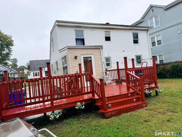 17 Kenyon Place, East Hartford, CT 06108