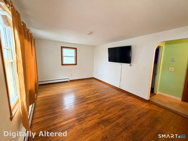 17 Kenyon Place, East Hartford, CT 06108