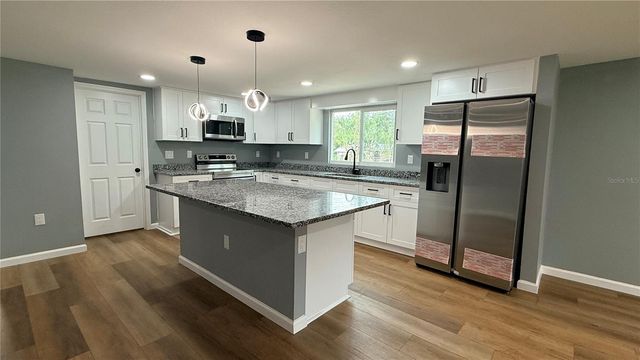 225 S HILLSBOROUGH AVENUE, Arcadia, FL 34266