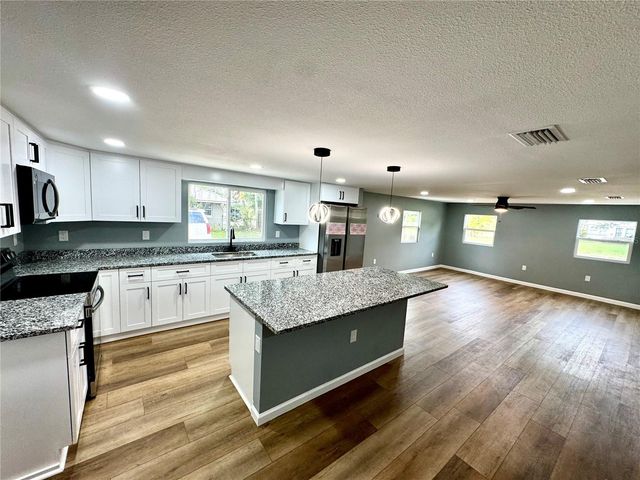 225 S HILLSBOROUGH AVENUE, Arcadia, FL 34266