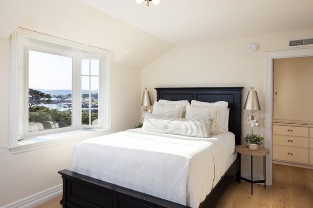 888 Del Monte Boulevard, Pacific Grove, CA 93950
