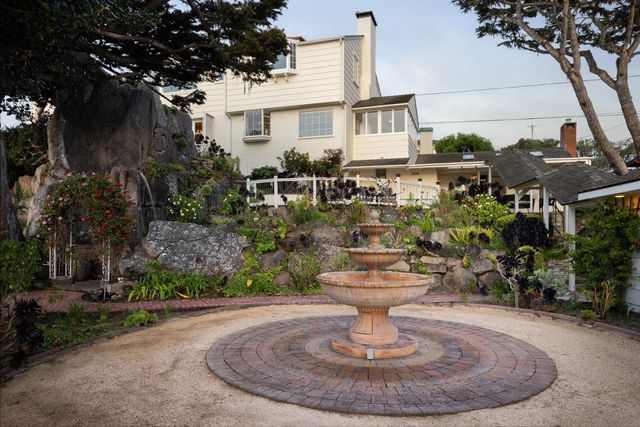 888 Del Monte Boulevard, Pacific Grove, CA 93950