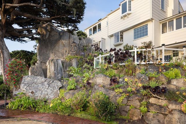 888 Del Monte Boulevard, Pacific Grove, CA 93950