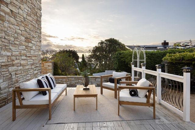 888 Del Monte Boulevard, Pacific Grove, CA 93950