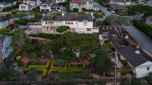888 Del Monte Boulevard, Pacific Grove, CA 93950