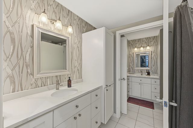 1524 S Sangamon Street 704S, Chicago, IL 60608