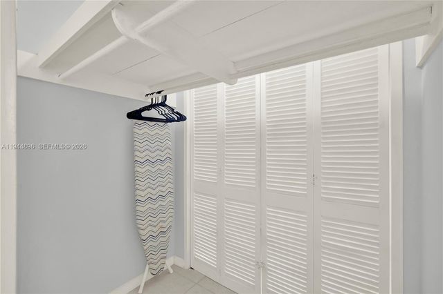 3505 S Ocean Dr 318, Hollywood, FL 33019