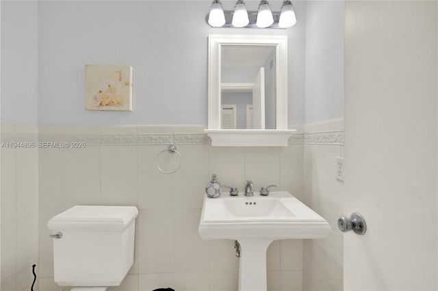 3505 S Ocean Dr 318, Hollywood, FL 33019