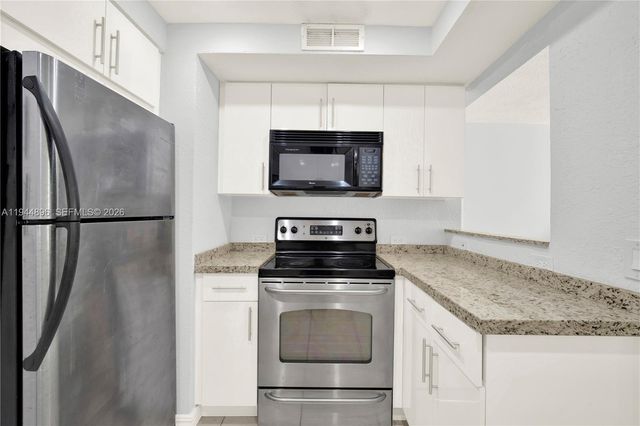 3505 S Ocean Dr 318, Hollywood, FL 33019