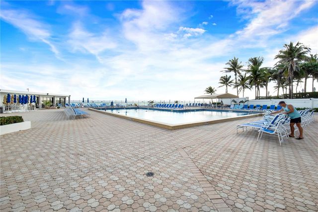 3505 S Ocean Dr 318, Hollywood, FL 33019