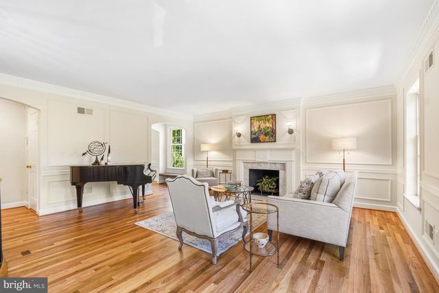 3808 KLINGLE PL NW, Washington, DC 20016