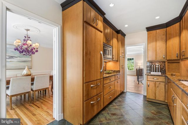 3808 KLINGLE PL NW, Washington, DC 20016