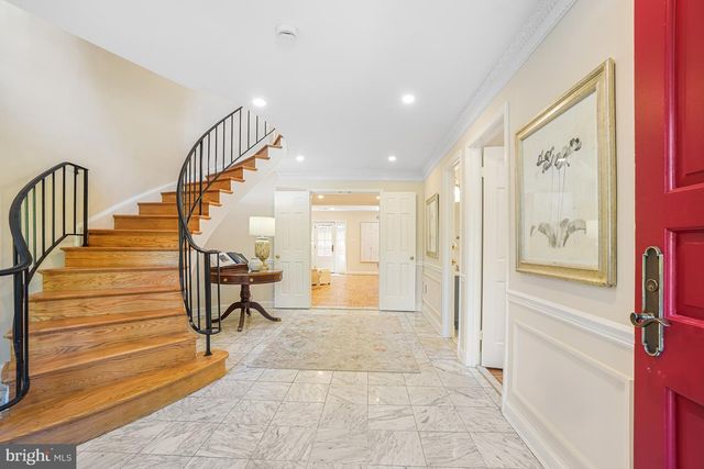 3808 KLINGLE PL NW, Washington, DC 20016