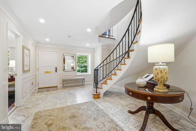 3808 KLINGLE PL NW, Washington, DC 20016