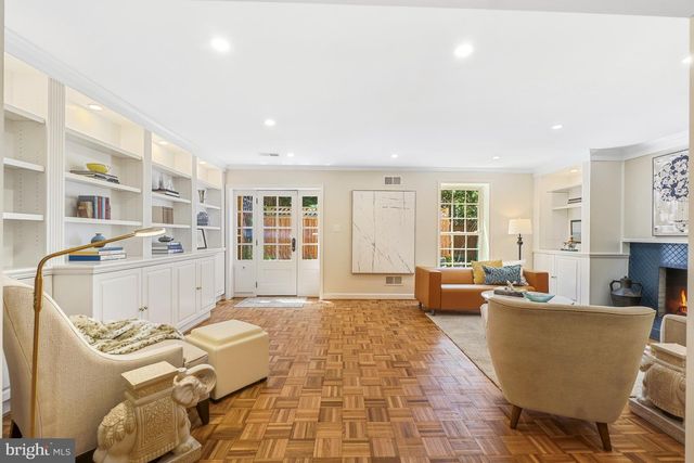 3808 KLINGLE PL NW, Washington, DC 20016