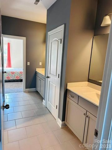 1300 Oakhurst Drive, Waxhaw, NC 28173