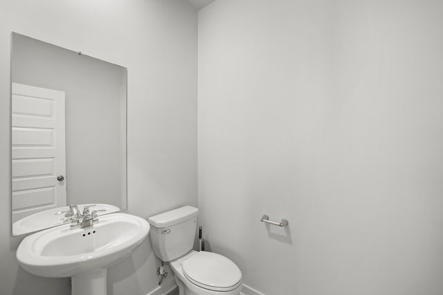 1617 Medinah Ln, Lebanon, TN 37087