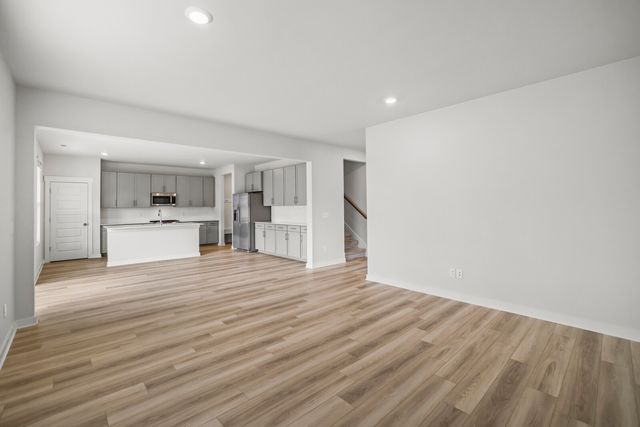 1617 Medinah Ln, Lebanon, TN 37087