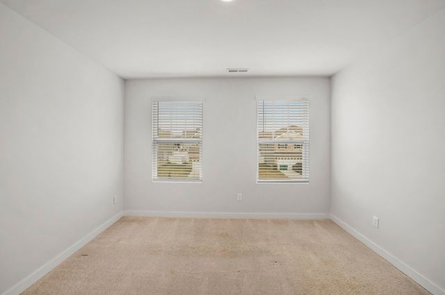 1617 Medinah Ln, Lebanon, TN 37087