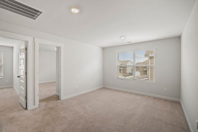 1617 Medinah Ln, Lebanon, TN 37087