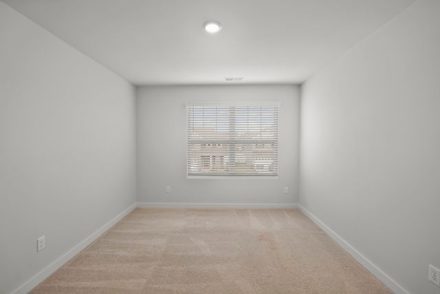 1617 Medinah Ln, Lebanon, TN 37087