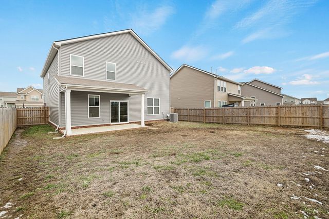 1617 Medinah Ln, Lebanon, TN 37087