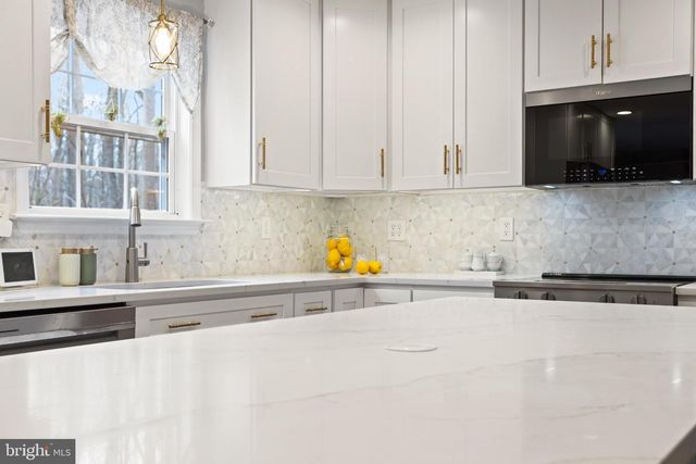 1860 BATTERY, Owings, MD 20736