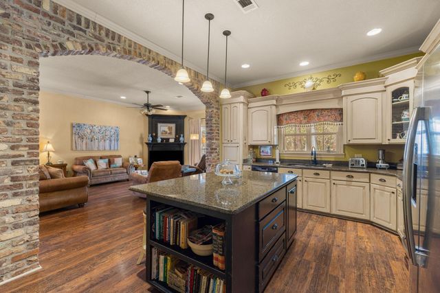 11 Plainview Crossing, Hattiesburg, MS 39402