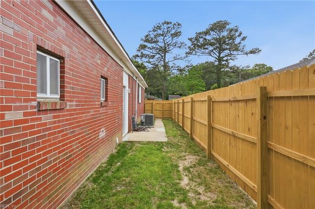 856 Clinton ST, Virginia Beach, VA 23464
