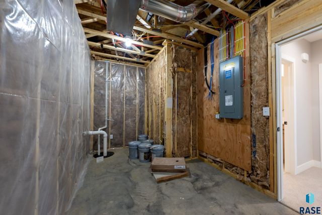 8312 E Wicker Ct Court, Sioux Falls, SD 57110