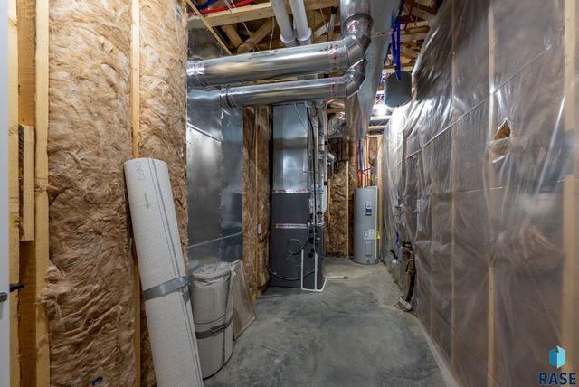 8312 E Wicker Ct Court, Sioux Falls, SD 57110