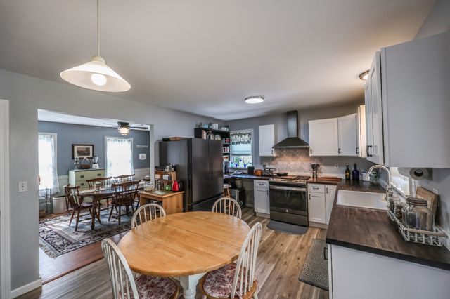 162 Jackson, Belchertown, MA 01007