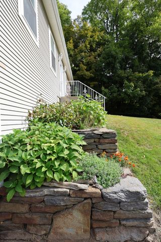 162 Jackson, Belchertown, MA 01007