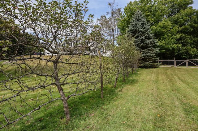 162 Jackson, Belchertown, MA 01007
