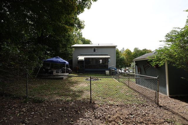 162 Jackson, Belchertown, MA 01007
