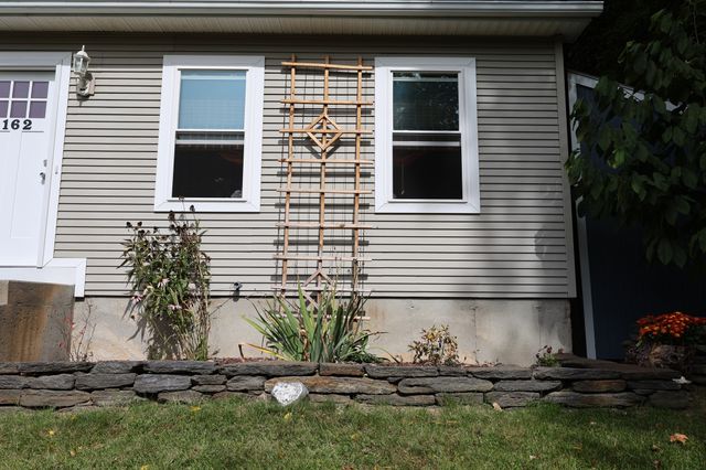 162 Jackson, Belchertown, MA 01007