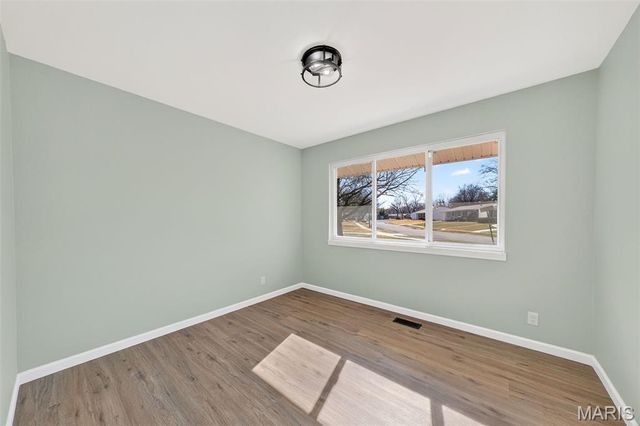 1585 Pepperhill Drive, Florissant, MO 63033