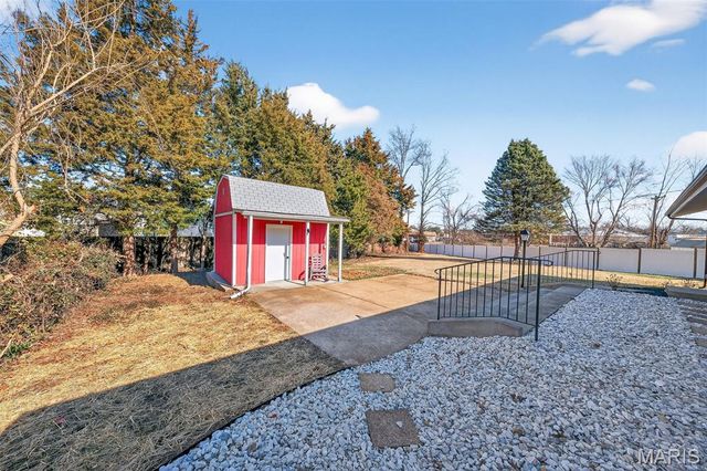 1585 Pepperhill Drive, Florissant, MO 63033