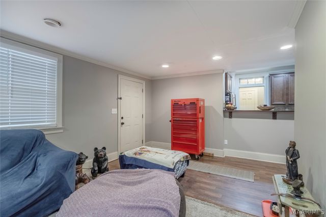 2105 College Street, Montgomery, AL 36106